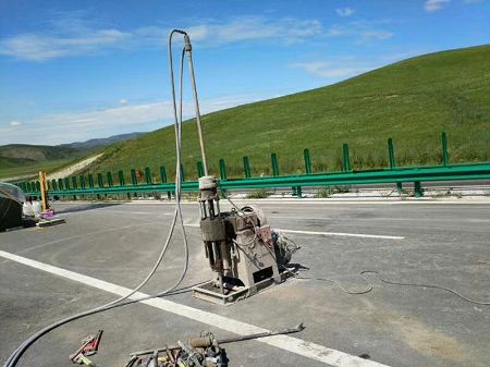 吴川公路地基基础注浆加固